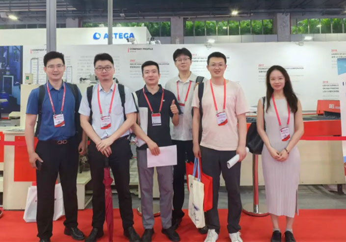 東(dōng)化(huà)新材支持印鐵(tiě)塗裝行(xíng)業(yè)實現(xiàn)綠(lǜ)色發展